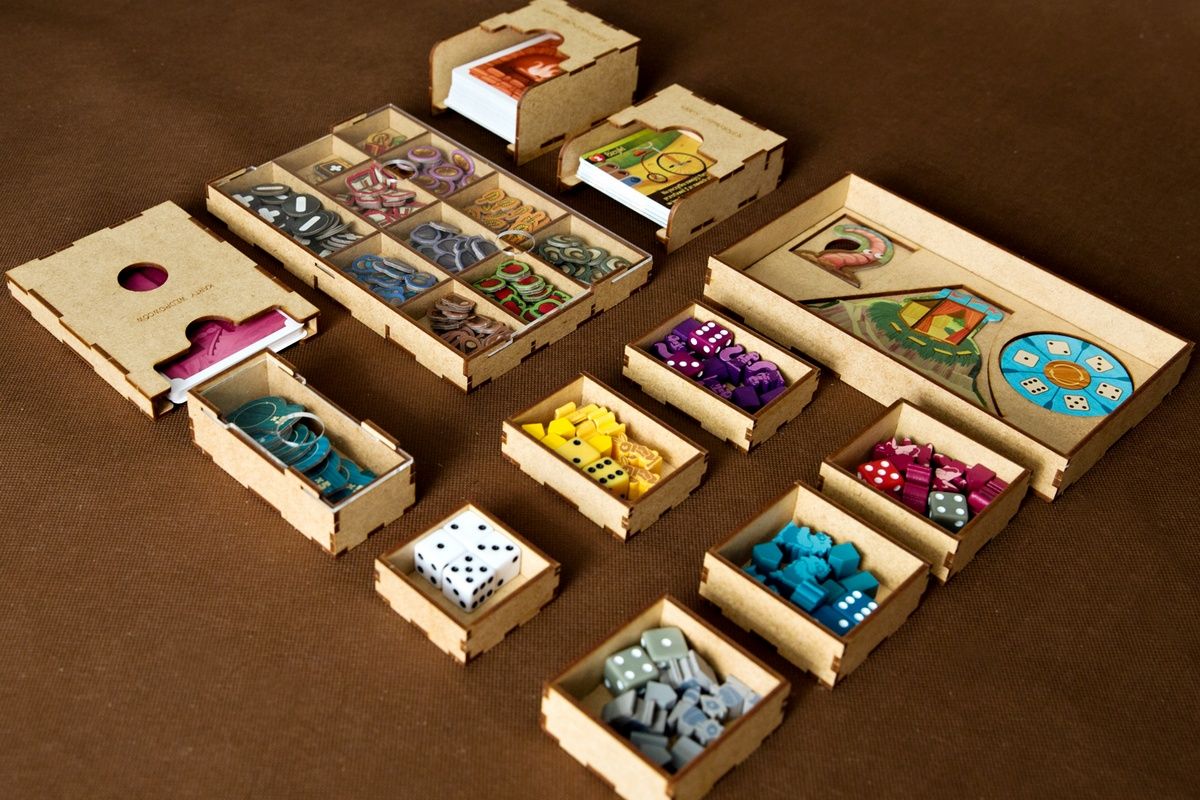 Dobry Rok: reDrewno Insert